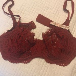 Red Lace VS Bra